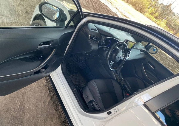 Toyota Corolla cena 74999 przebieg: 178300, rok produkcji 2019 z Warszawa małe 92